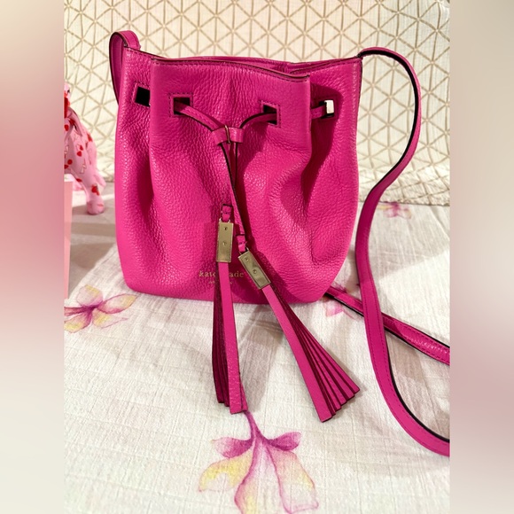 Kate Spade Grey Street Tiny Cooper Crossbody--  Bougainvillea Pink ✨🌸⭐️ - Picture 4 of 11